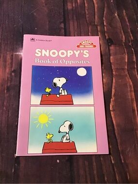 Vintage 1987 edition Snoopy’s book of opposites golden book paperback